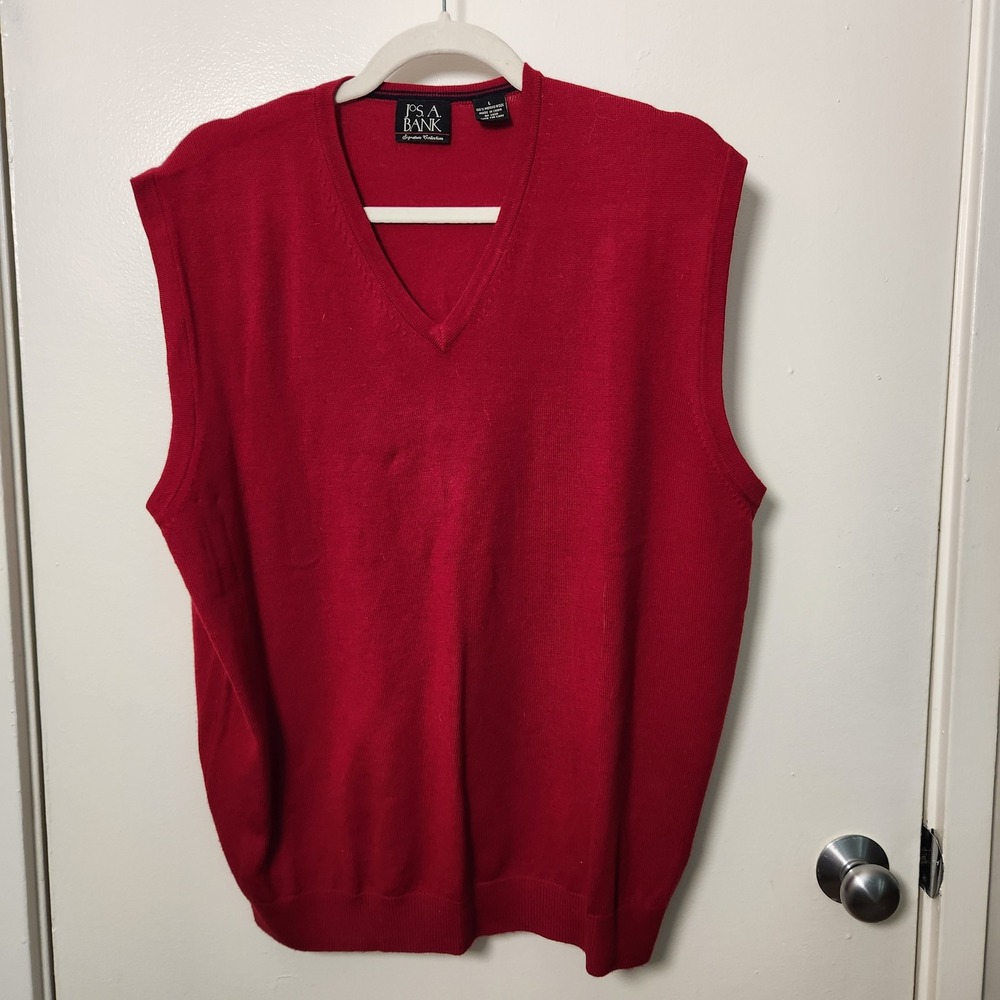 Jos. A Bank Men's 100% Merino Wool Red Vest Large Signature Collection V-Neck‎